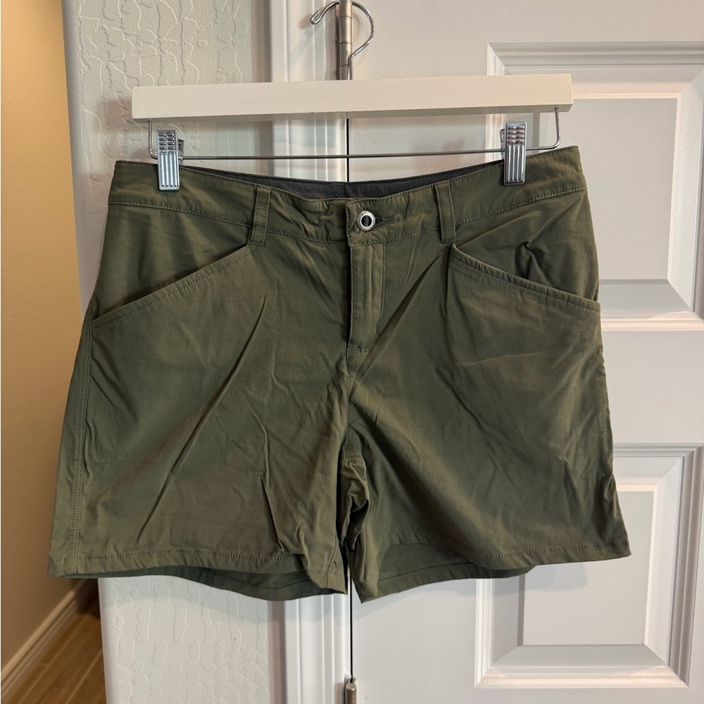 Patagonia Women's Hiking Shorts in Olive